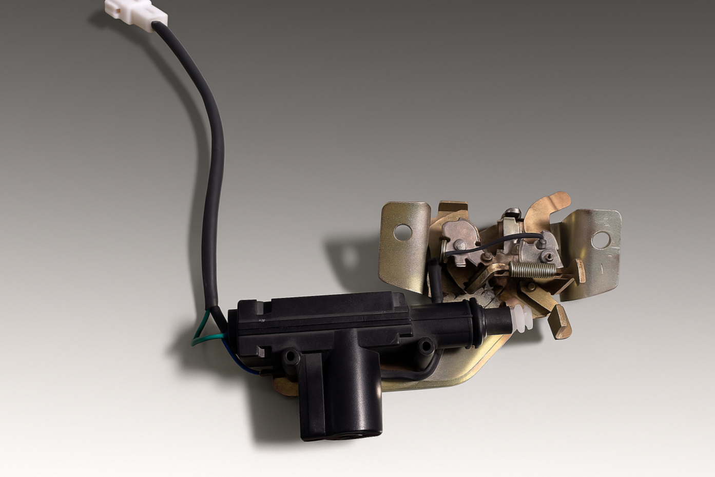 قفل صندوق عقب تیبا 2